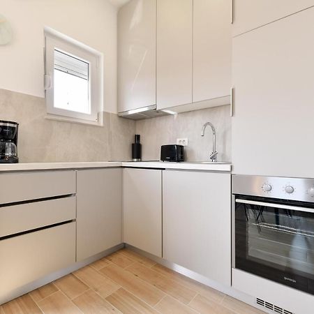 Modern Holiday Apartment "Libra" With Swimming Pool Поседарье Екстериор снимка