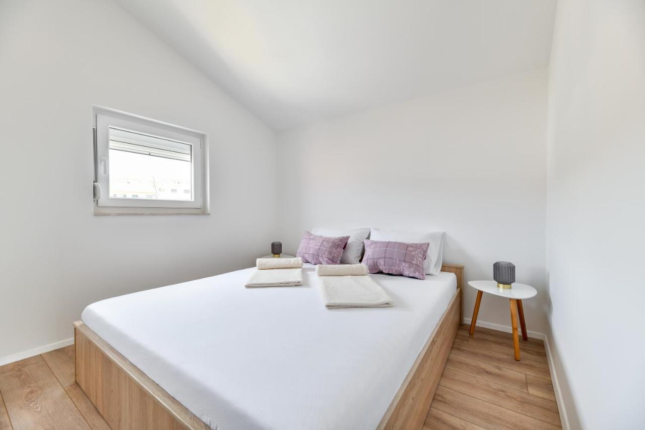 Modern Holiday Apartment "Libra" With Swimming Pool Поседарье Екстериор снимка