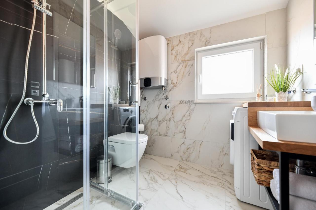 Modern Holiday Apartment "Libra" With Swimming Pool Поседарье Екстериор снимка